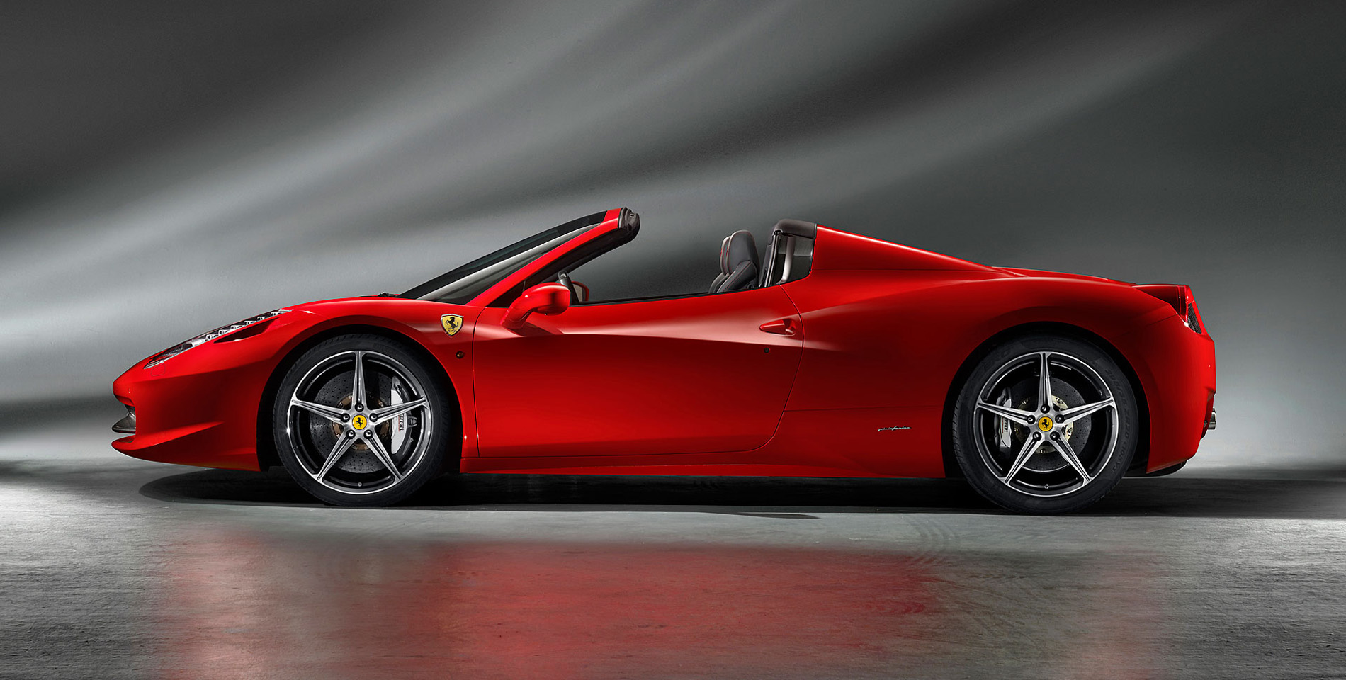 Ferrari 458 Spider Interior Engine And Price Review